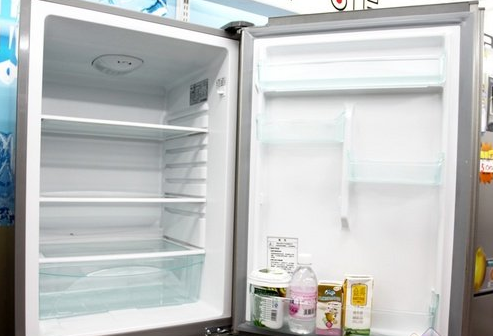冰箱除异味